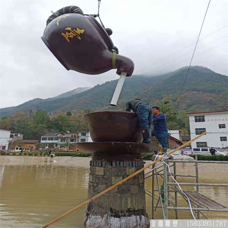 安徽玻璃鋼天壺雕塑案例，池塘水景流水壺8